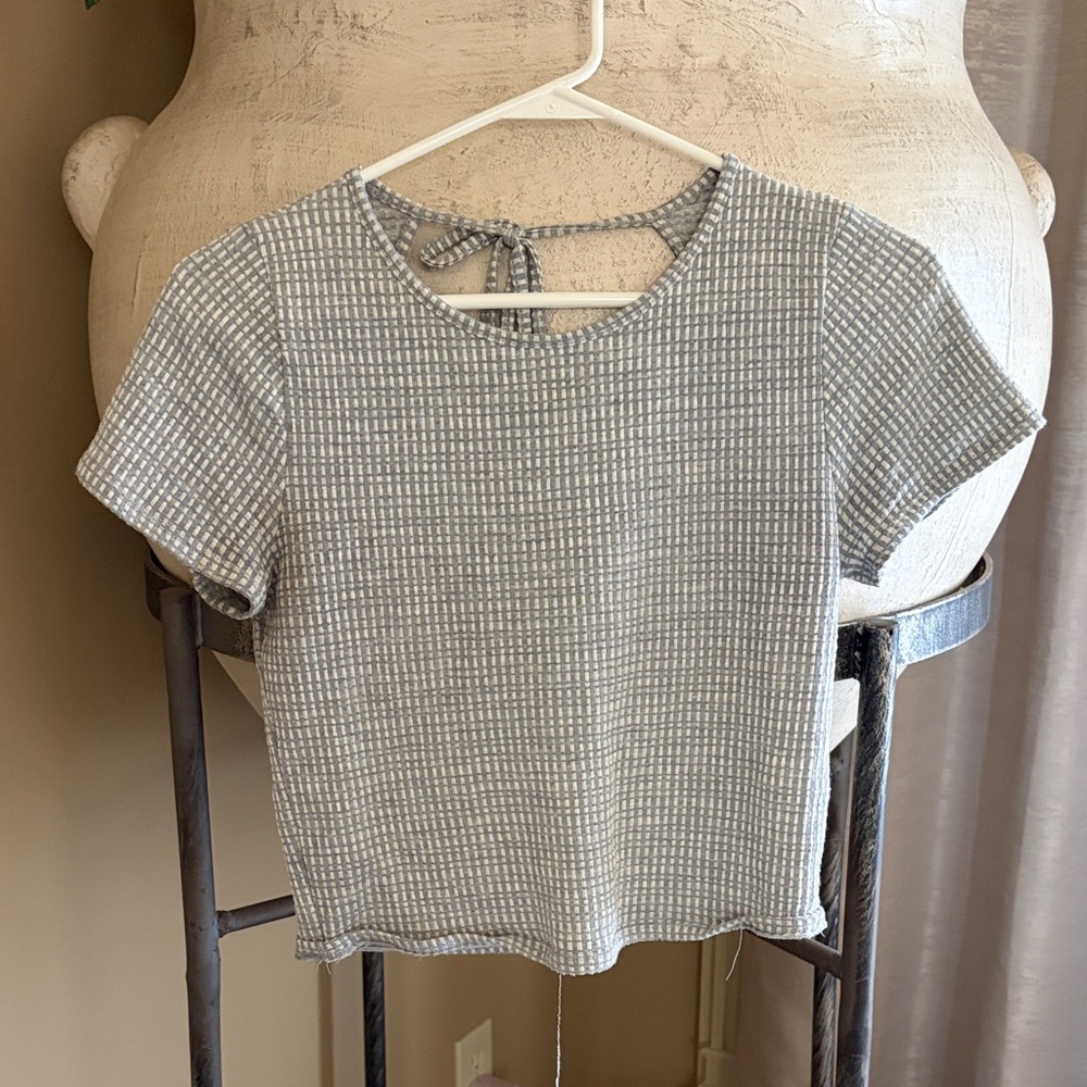 Caution To The Wind Gray Textured Short Sleeve Top